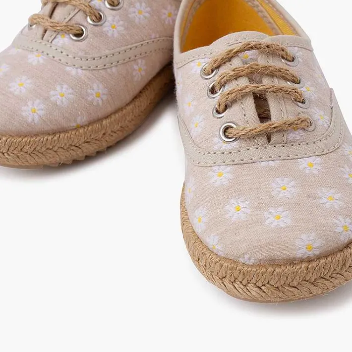 Pisamonas Espadrilles>Blucher Daisies With Laces And Jute Sole Colour Beige