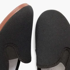 Pisamonas Trainers><noscript><img width=