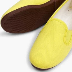 Pisamonas Trainers><noscript><img width=