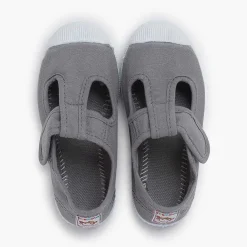 Pisamonas Trainers><noscript><img width=