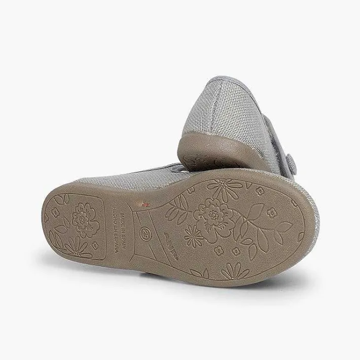 Pisamonas Communion Shoes>Girls' Linen Mary Janes With Loop Fasteners And Button