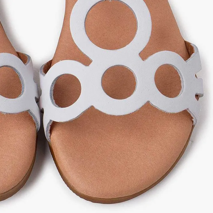 Pisamonas Sandals>Leather Sandals With Circles And Buckle Closure