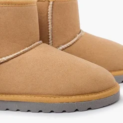 Pisamonas Boots><noscript><img width=