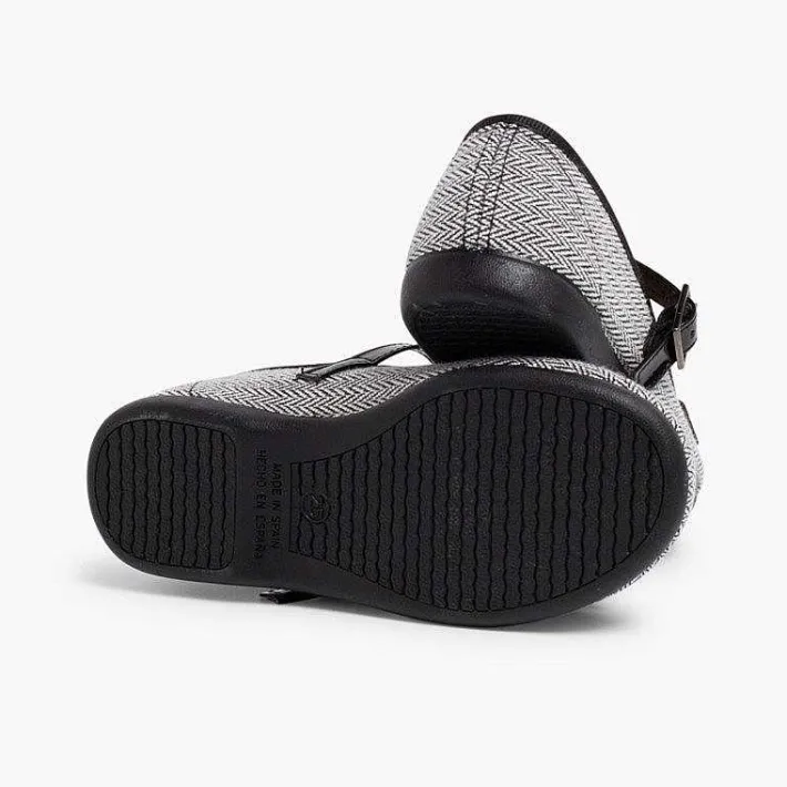 Pisamonas Mary Janes>Mary Janes With A Bow