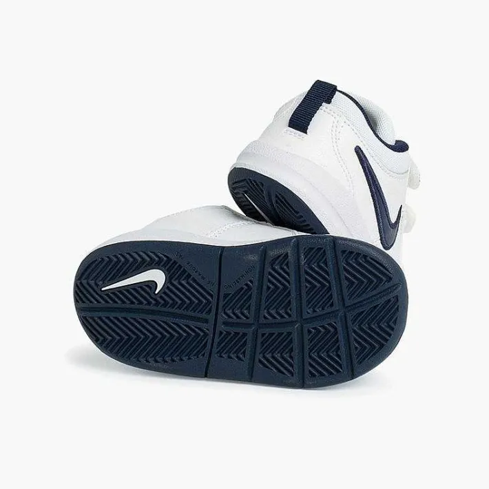 Pisamonas School Shoes>Nike Trainers - Small Sizes