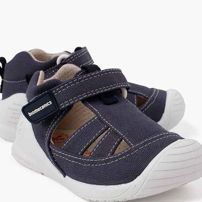 Pisamonas Sandals>Sportive Sandals With Toe Cap And Riptape Fastening