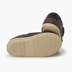 Pisamonas Trainers><noscript><img width=