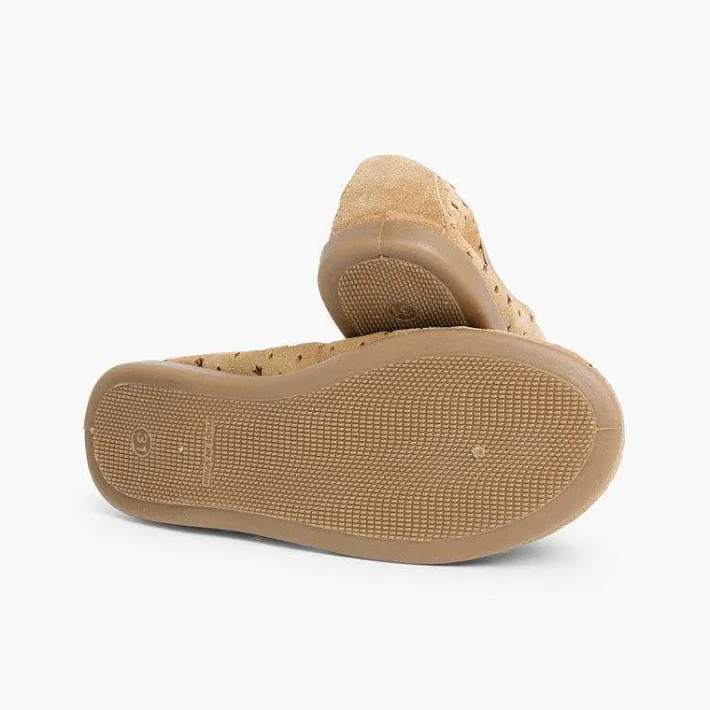 Pisamonas Ballet Pumps And Flats>Suede Ballet Pumps With Elastic And Star Punch Hole Detail