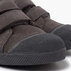 Pisamonas Trainers><noscript><img width=