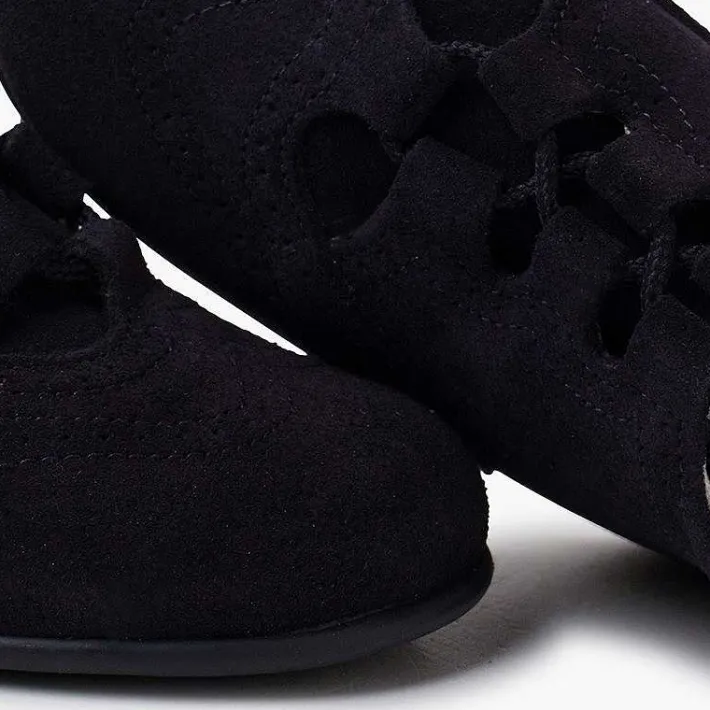 Pisamonas Lace Up Oxfords>Suede Lace-Up Oxford Booties