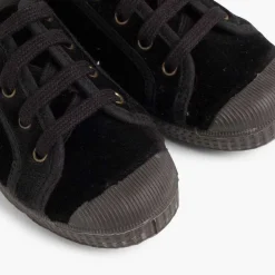 Pisamonas Trainers><noscript><img width=