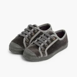 Pisamonas Trainers><noscript><img width=