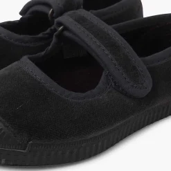 Pisamonas Trainers><noscript><img width=