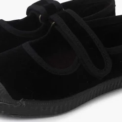 Pisamonas Trainers><noscript><img width=