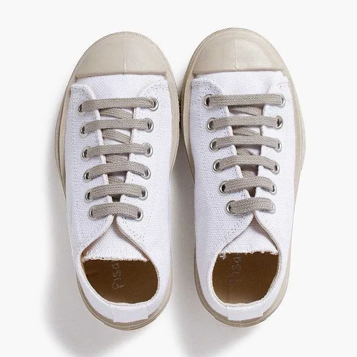 Pisamonas Trainers>White Trainers With Toe Cap And Coloured Laces Colour Blanco Y Arena
