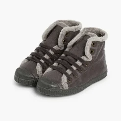 Pisamonas Trainers><noscript><img width=